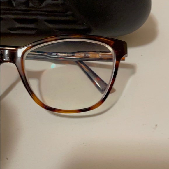 Armani exchange eyeglasses new condition. You can change the lenses - Picture 4 of 12